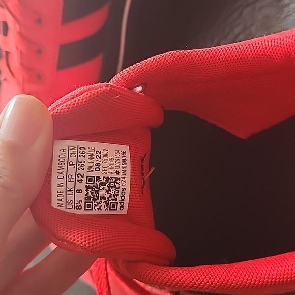 Adidas Red and Black Daily 3.0 Shoes Men's Red Size 8.5 - Picture 2 of 10